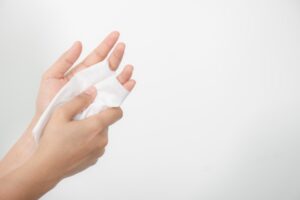 Sah-Atau-Tidak-Berwuduk-Guna-Tisu-Basah-Wet-Wipes-Ini-Jawapannya…
